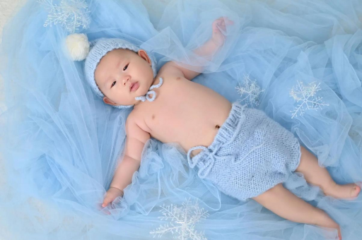 襄垣两个半月宝宝发育标准 襄垣两个半月宝宝发育标准